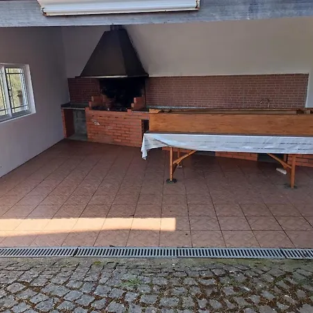 Abrigo Andorinhas Sameiro